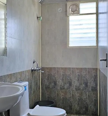 Lausdeo1 Self Checkin 2Bhk Ac Corner Flat Top Floor Thiruvananthapuram Exterior photo